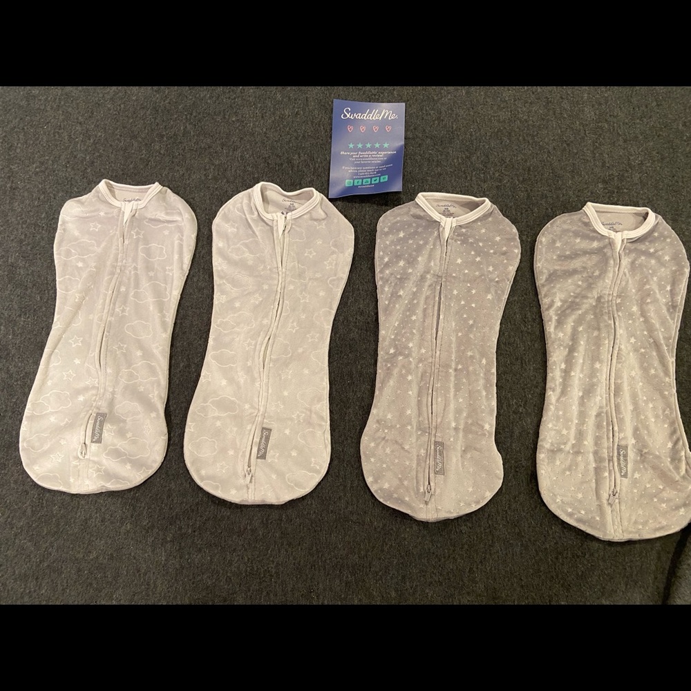 NEW Without Tags…. 4 Newborn Swaddle Me Pods in Stars & Clouds Velboa 0-2 M